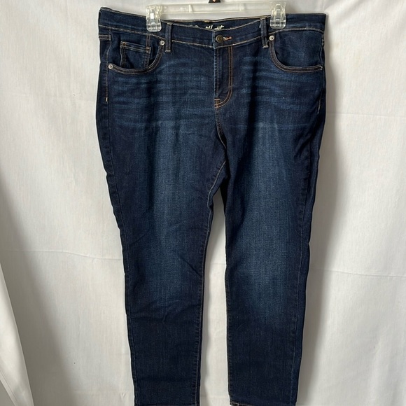 Old Navy SweetHeart Jeans - Picture 1 of 8